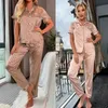 24DD Women's Sleep Lounge Womens randig tryckt Silk Satin Pyjamas Summer Nightwear Trouser Suits Satin Set Woman 2 Pieces Short Sleeve Sleep Tops Night D240419