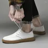 Sapatos casuais Men mocassim de moda confortável calçados de couro para barco masculino no lazer Walk preguiçoso