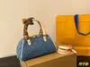 Denim Vintage Designer Shoulder Bag Women Tote Bags Handbag Underarm Purse Backpack Gold Hardware Pouch Blue bag Flower V Handbag