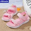 Sandalen Sommer Beach Wasser Kinder Sandalen Modes Schuhe Leicht nicht rutschfestes Bodenschattierung Leder Mädchen bequem 240419