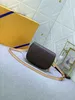 2024 Men de haute qualité Femmes Mini Bumbag Designer Sac taille Fanny Pack Brown Flower Cuir Lady Crossbody Body Messenger Mensin Handbag Fashion Mini portefeuille 82335 # 133