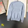 Pilluche de pull de concepteur senior avec broderie d'alphabet pour hommes et femmes pull de haute qualité avec manches longues m-3xl VE14