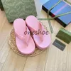 Paar snoep kleur rubber designer slippers dames huis buiten 3d letter printen waterdichte visgraat slipper