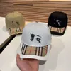 Fashion Baseball Cap de créateur masculin Caps de luxe Chatte de marque Femme Casquette Lettre de dôme réglable Animal Animal Broidé Summer Ball Ball