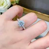 Solitaire Ring Luxury 3 CT D Color Moissanite Ring med certifikat 925 Sterling Silver Platinum Plated Wedding Bands for Women Fine Jewelry D240419