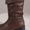 Stövlar Simloveyo Kvinnor Lår 51 cm breda benblock klackar 3,5 cm slip på bältesspännet plus storlek 47 48 Western Booties Två slitskor