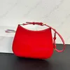 1.1 Cleo triangle Designer Sac à épaule de luxe sacs à main sac à main pour femme Fashion Cleo Hobo Underarm Sac pochette rouge