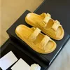 Kadın Tasarımcı Sandal Gerçek Deri Slaytlar Sandale Düz Terlik Kaydırıcıları Ayakkabı Alt Flip Flops Yaz Günlük Plaj Sandal Kutu