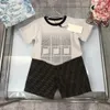 Brand Baby Tracksuits Kids Designer Kläder Storlek 100-160 cm Partikel Offset Printing Boys T-shirt och logotyp Full Print Shorts 24 Aprril