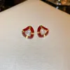 Boucles d'oreilles mi minar couleurs rouges en émail coeur en forme pour les femmes filles brillance et à la déclaration d'amour boucle d'oreille oorbellen 2024