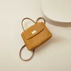 Veelzijdige 2024 Crossbody Telefoontas gemaakt van echt lederen één schouder dames met cowhide bovenste laag handheld mini