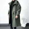 Мужские траншевые пальто 2024 Весенняя осенняя армия Зеленая ветряная мода Мужчины Мужчины в средней длине. Случайное пальто с капюшоном ежедневно громкое пальто мужчина мужчина
