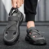 Sandals Summer Men's Trendy Beach Outdoor Houghtable confortable plateforme de chaussures décontractées Slippers Tenis masculino