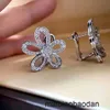 Topkwaliteit klassieke stijl 925 sterling zilveren fanjia oorbellen verguld met 18k wit goud grote bloem volledige diamant camellia hoge versie