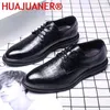 Dress Shoes Business Mens Fashion Leather Oxford Men Wedding Lace-Up Solid Black Footwear Brand Italiaanse kantoor Derby-schoen