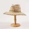 Europejska amerykańska ręcznie tkana Lafite Beach Straw Hat Women Elegancki słoneczny kapelusz Visor Raffia Fedora Hat 240412