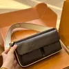 Vibe Designer Women Women Sweams Bag 24SS Высококачественная кожаная винтажная модная сумочка Multi Pocket Crossbody Bag M46999