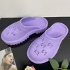 Summer Luxury Sandals Designer tofflor Women Flip Flops Slipper Fashion Guine Leather Slides Metal Chain Ladies Casual Shoes G6393