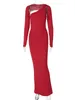 Casual jurken Temuscola Hollow Out Bodycon Red Party Dress Women 2024 Autumn Winter Sexy diagonale kraag lange mouw elegante maxi vrouw