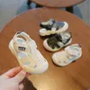 Sommerkind Sandalen Baby Girls Jungen Anti-Kollision Kleinkindschuhe weiche Boden echte Leder Kinder Kinder Strand Sandalen 240416