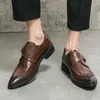 Scarpe eleganti uomini primaverili e autunno lefu in pelle puntata fibbia in stile britannico classico taglie marroni nera di moda 38-48