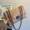 Axelväskor kvinnors mode crossbody trend handväskor för kvinnors plånböcker och damer medelväska