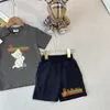 Yeni lüks marka bebek takım elbise tasarımcısı iki parçalı kısa kollu mektup takım elbise Erkek ve kadın yüksek dereceli çocukların kısa kollu spor giyim boyutu 90cm-15cm b10