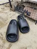 Pantoufles eva hommes sandales tongs manèges de couleur solide simple non glissée semelle douce douche confortable chaussures de couple extérieur