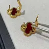 Högkvalitetsdesigner VanCleff Clover 18K Rose Gold Red Agate Black Agate White Fritillaria Earrings for Women High Edition