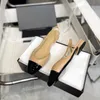Toppkvalitet tyg balett platt skor band sandal loafers kvinnor platt klänning skor lyxiga designer skor kontorskor svart vit