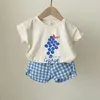 Kläder sätter sommaren kort ärm t -shirt shorts tvåstycken tecknad frukt tryckta tees kostymer koreansk stil avslappnad lös småbarnsdräkt
