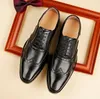 Classic italiano estilo para hombre Derby zapatos formales de oficina zapatos de cuero de cuero puntiagudo de vestidos de novia hechos a mano