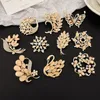 Brooches Vêtements Fixation Broche Elegant Crystal Flower Pin Multi-fonction Coin Badge Weddge