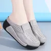 Sapatos casuais moda de fundo grosso para mulheres plataformas de meio chinelo escorregando em sandálias senhoras confortáveis andando