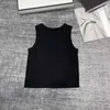 Damesbreien Tees Designer Zomer Nieuw 2024 Ronde nek Driedimensionale letter Mouwloze gebreide Camisole Korte slanke Bodem Slanke bovenkant L6cr