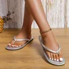 Terlik Kadın Yüksek Kalite 2024 Yaz Seating Sexy Beach Sandals Lüks İnci Flip Flops Düz Ayakkabılar Zapatos de Mujer