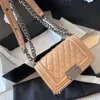 Posiadacze kart Crossbody Chenel Wysokiej jakości damskie ramię kawior owczarek Diamentowy wzór haftowy nić Modna pikantna torba mama