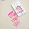 Faux Nails French Pink Faux Nails avec Strawberry 3D Pearl Heart Design Press ON Nail Couvercle complet portable Long Cercer