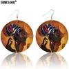 Orecchini penzolanti Somesoor African Map Shape Scenery Natural Creative Design Wood entrambi i lati che stampano caduta vintage per le donne