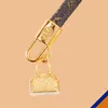 Braccialetta Charm Bracciale Designer di bracciali V Gioielli a mano di lusso Bijoux 14k Gold Hanging Borse Old Flower Leather Classic New Fashi