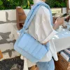 Wiadra kobiety wyściełana torba na ramię szerokie pasek pikowana torba crossbody lekka modna torba na torbę kobiet zimą torba crossbody crossbody