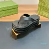 Flip Flops Designer Women Platform Женщины резиновые сандалии Желли мини -тапочки скользят летние сандалии