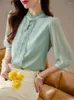 女性用ブラウスファッションレースシャツの夏のトップスタンディングカラープルオーバーミドルスリーブ女性ブラウス刺繍シャツ