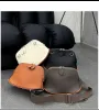 Wiadra 2023 Popularny nowy wzór Lichee Cowhide deskorolka worek damski szerokie ramię w pasku do torby pojedynczej torba na ramię Crossbody Bag