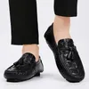 Casual schoenen mannen krokodil patroon loafers lederen handgemaakte mocassins cdriving sneakers mannelijke designer schoenen