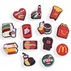 Charmos de anime Memórias de infância por atacado Fast Food Drink Charms Acessórios para calçados PVC Decoração de fivela de borracha macia Charmos