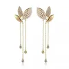 Boucles d'oreilles étalon Tassel Full Shiny Zircon Artificial Pearl Design Bohemian Elegant Style Alloy ..