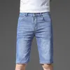 Designer de jeans masculin Summer mince en cinq parties jeans jeans masculins mid-gliff slim slight bleu marque de plage pantalon 0r0o