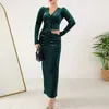 Casual Dresses Autumn Fashion Solid Draped A-Line Dress 2024 Velvet Long Sleeve Slim Elegant Lady V-Neck Belt High midje Party