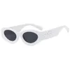 Occhiali da sole Donne Designer Shades Uv400 Fashion Organi da sole ornamentali per donne unisex Full Full Oclass Ottone da sole Summer Beach Oval Sun Glass con scatola